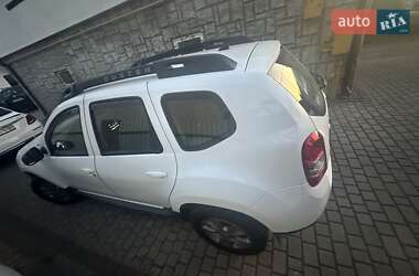 Позашляховик / Кросовер Dacia Duster 2014 в 