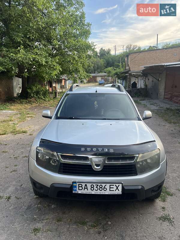 Dacia Duster 2011
