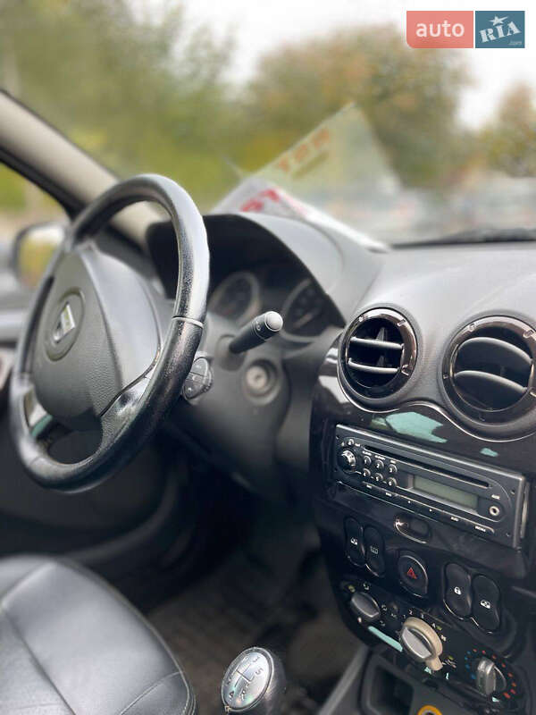 Внедорожник / Кроссовер Dacia Duster 2011 в Чернигове