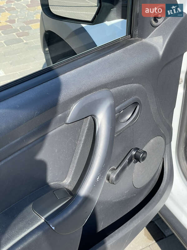 Внедорожник / Кроссовер Dacia Duster 2011 в Луцке фото 19 Внедорожник / Кроссовер Dacia Duster 2011 в Луцке