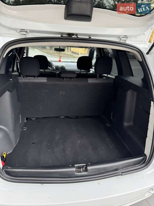 Внедорожник / Кроссовер Dacia Duster 2010 в Полтаве