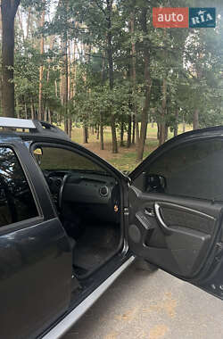 Внедорожник / Кроссовер Dacia Duster 2015 в 
