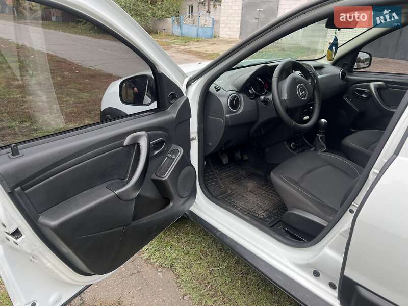 Внедорожник / Кроссовер Dacia Duster 2016 в Хороле фото 4 Внедорожник / Кроссовер Dacia Duster 2016 в Хороле