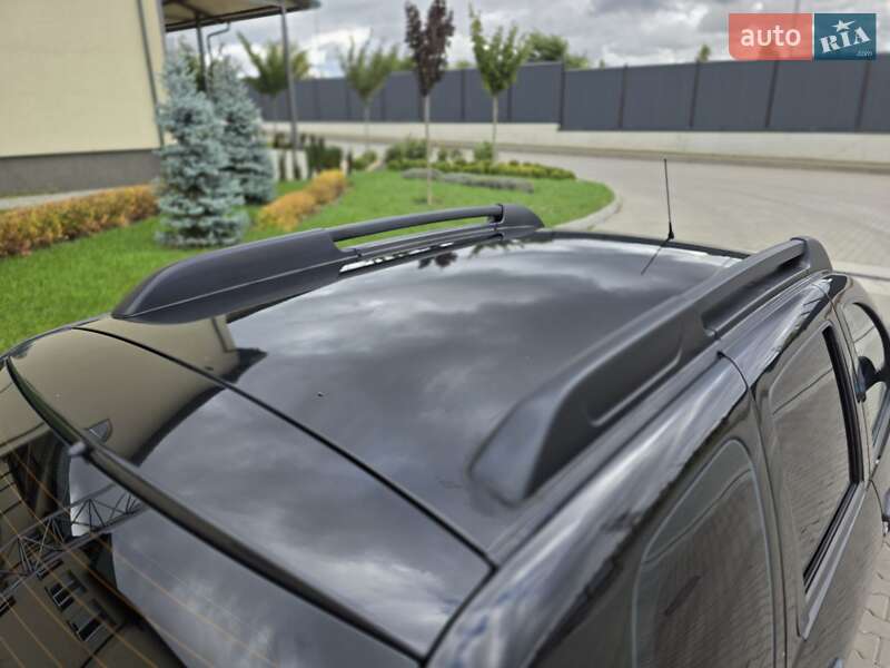 Внедорожник / Кроссовер Dacia Duster 2010 в Луцке фото 21 Внедорожник / Кроссовер Dacia Duster 2010 в Луцке
