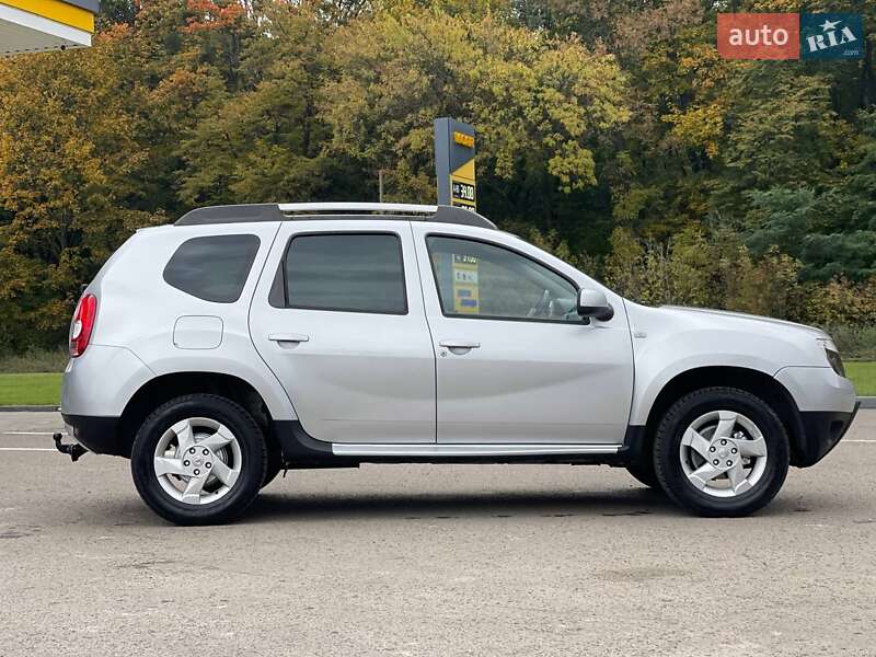 Позашляховик / Кросовер Dacia Duster 2010 в Радивиліві