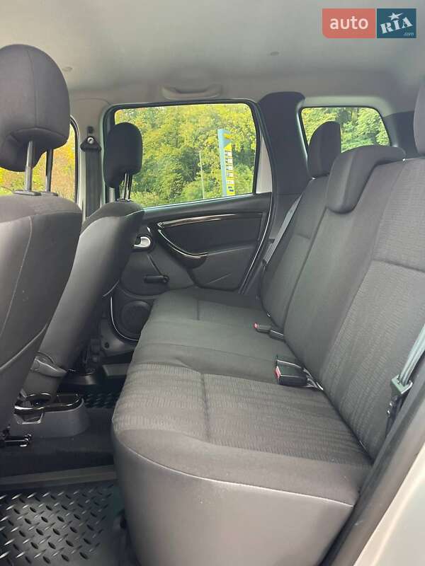 Позашляховик / Кросовер Dacia Duster 2010 в Радивиліві