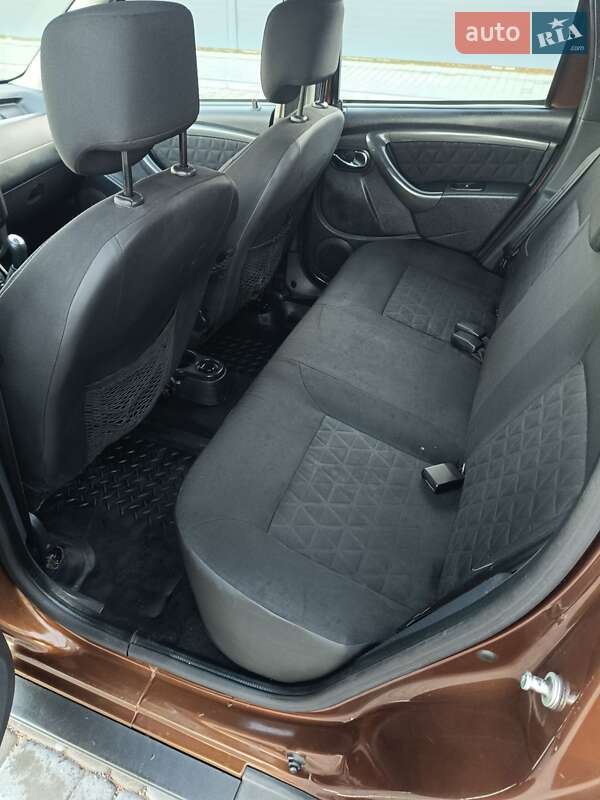 Позашляховик / Кросовер Dacia Duster 2013 в Коростишеві фото 8 Позашляховик / Кросовер Dacia Duster 2013 в Коростишеві