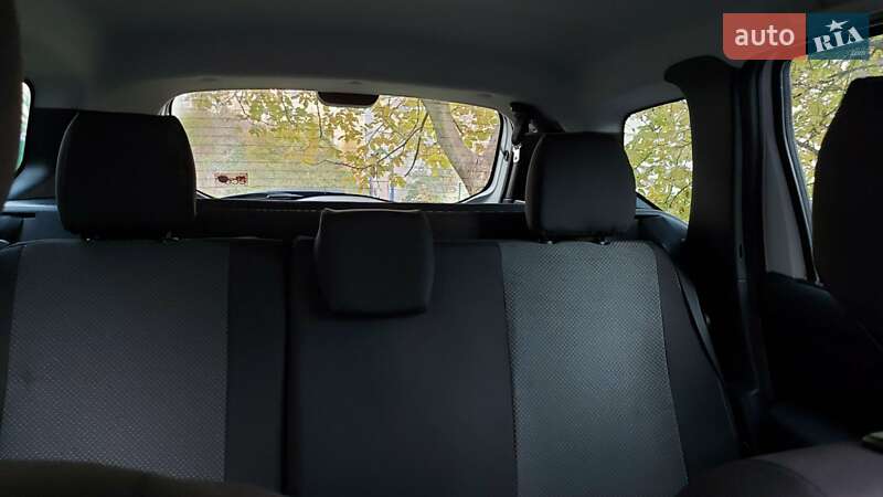 Внедорожник / Кроссовер Dacia Duster 2011 в Тернополе