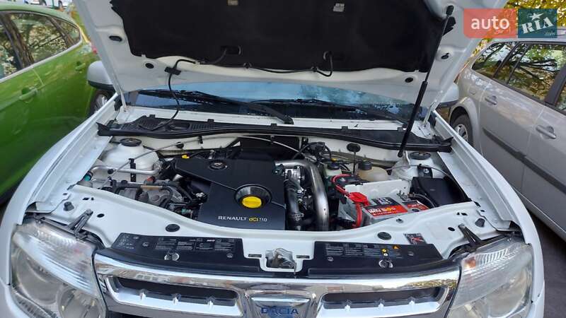 Внедорожник / Кроссовер Dacia Duster 2011 в Тернополе