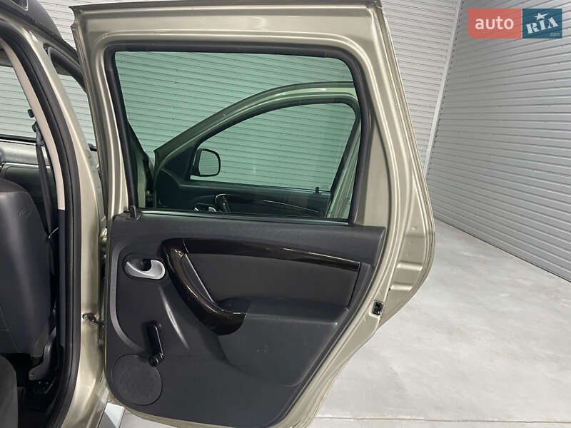 Внедорожник / Кроссовер Dacia Duster 2011 в Стрые