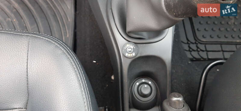 Позашляховик / Кросовер Dacia Duster 2013 в Чернігові