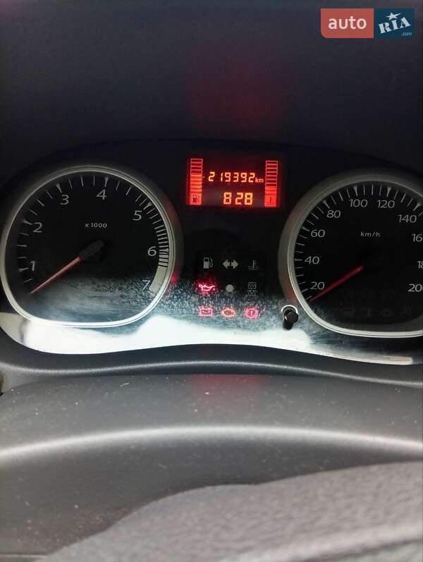 Позашляховик / Кросовер Dacia Duster 2011 в Харкові