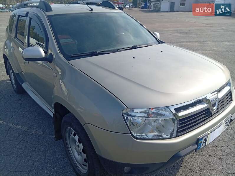 Dacia Duster 2011
