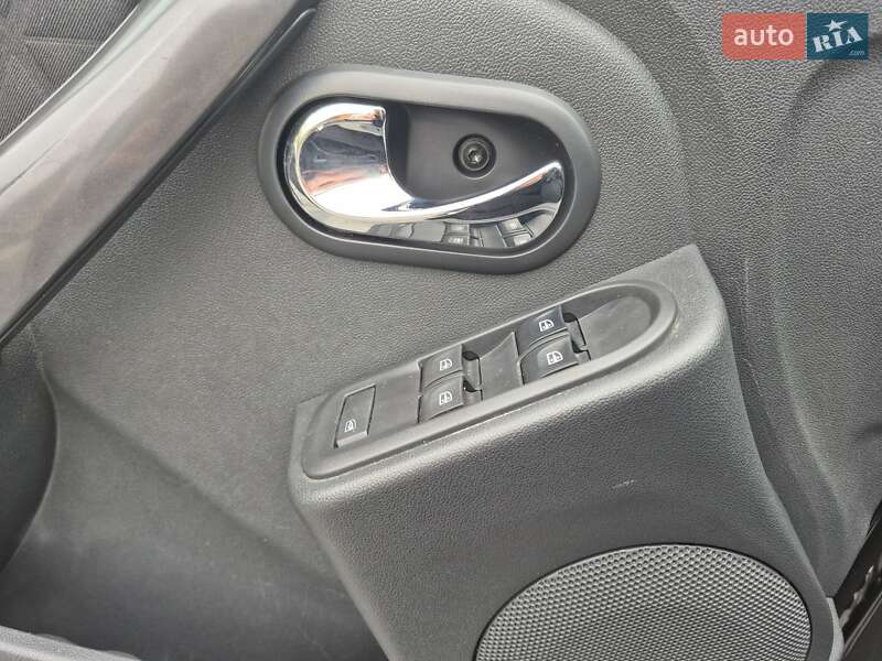 Внедорожник / Кроссовер Dacia Duster 2015 в Хороле фото 22 Внедорожник / Кроссовер Dacia Duster 2015 в Хороле