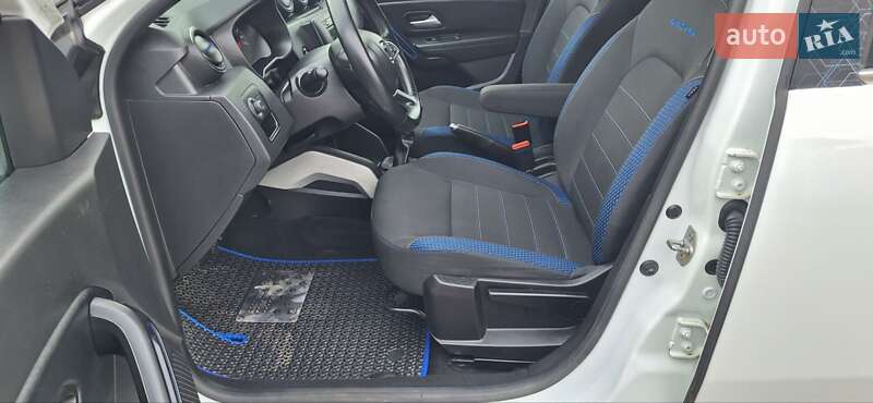 Позашляховик / Кросовер Dacia Duster 2021 в Новоархангельську