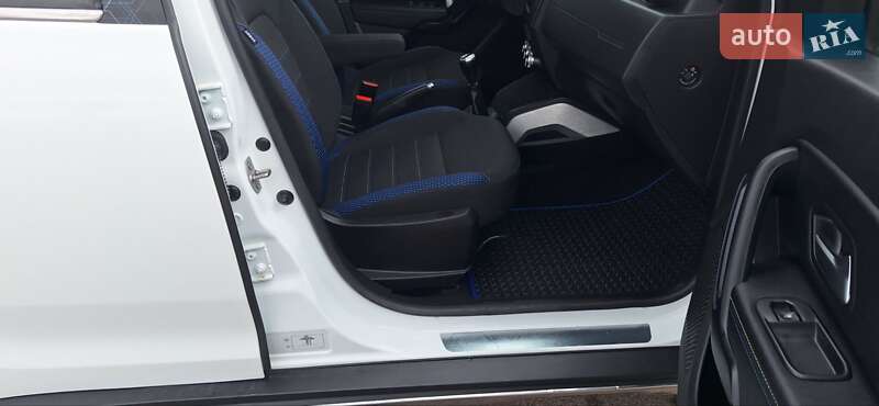 Позашляховик / Кросовер Dacia Duster 2021 в Новоархангельську