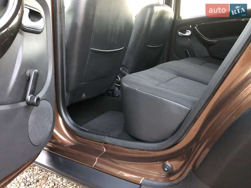 Внедорожник / Кроссовер Dacia Duster 2011 в Ивано-Франковске фото 20 Внедорожник / Кроссовер Dacia Duster 2011 в Ивано-Франковске