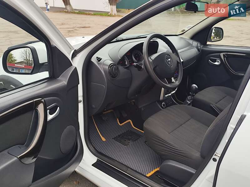 Позашляховик / Кросовер Dacia Duster 2012 в Новоархангельську