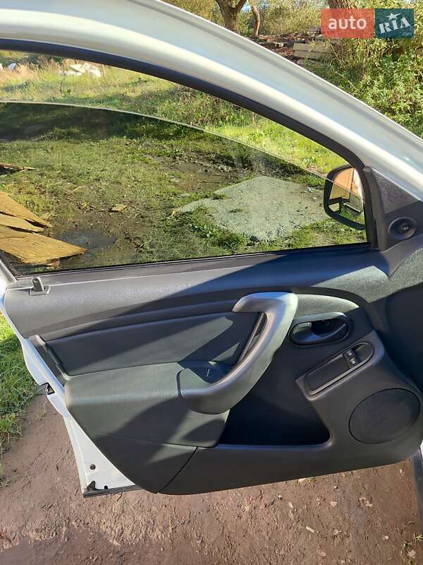 Внедорожник / Кроссовер Dacia Duster 2016 в Львове