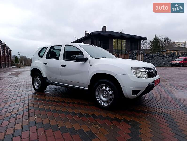 Позашляховик / Кросовер Dacia Duster 2013 в Звягелі