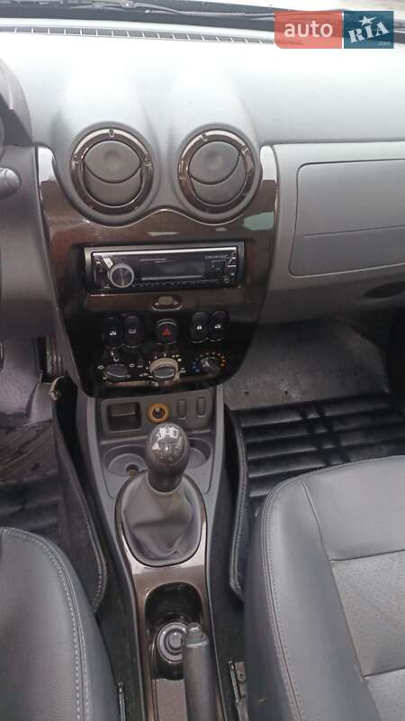 Позашляховик / Кросовер Dacia Duster 2011 в Івано-Франківську