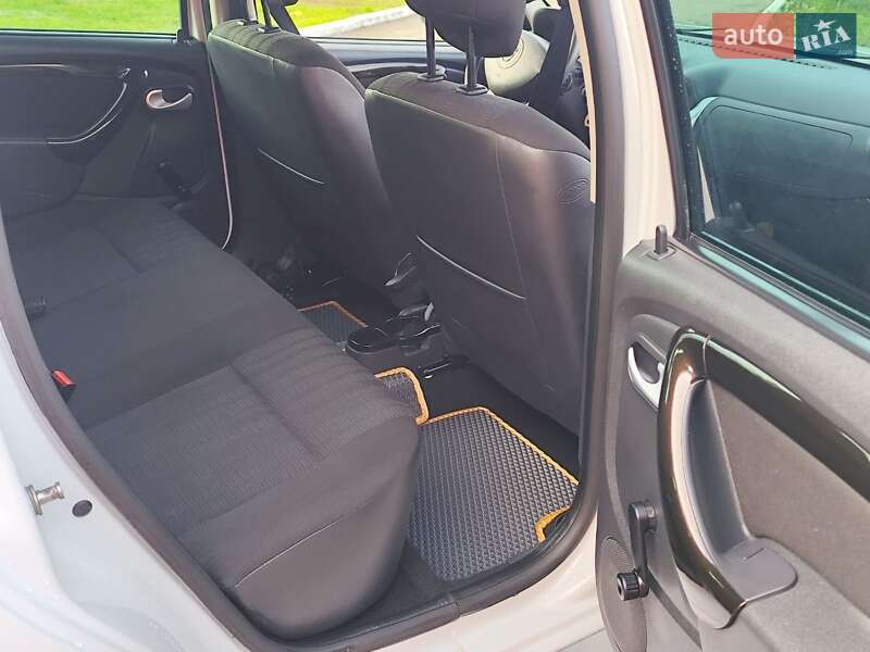 Позашляховик / Кросовер Dacia Duster 2012 в Новоархангельську фото 34 Позашляховик / Кросовер Dacia Duster 2012 в Новоархангельську