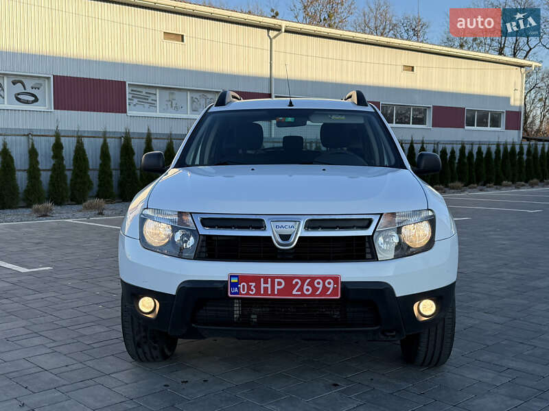 Позашляховик / Кросовер Dacia Duster 2011 в Луцьку