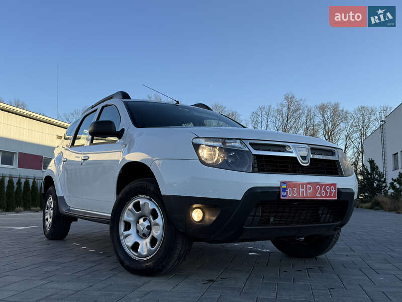 Позашляховик / Кросовер Dacia Duster 2011 в Луцьку