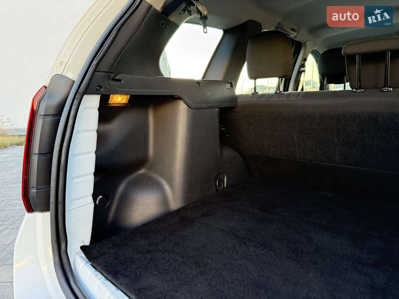 Позашляховик / Кросовер Dacia Duster 2011 в Луцьку