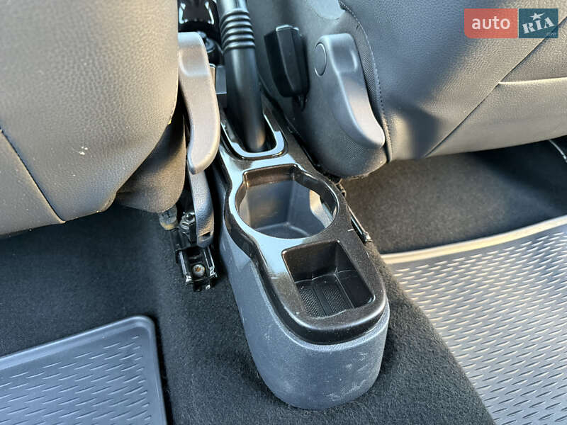 Позашляховик / Кросовер Dacia Duster 2011 в Луцьку