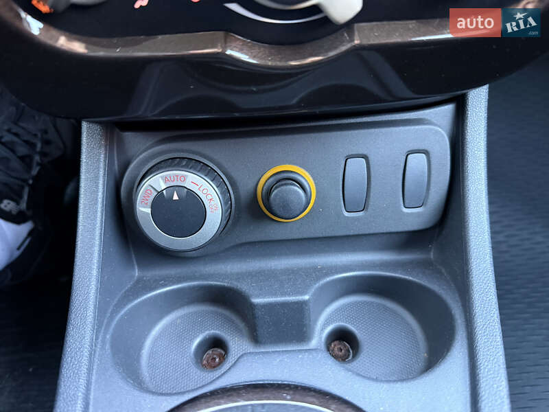 Позашляховик / Кросовер Dacia Duster 2011 в Луцьку