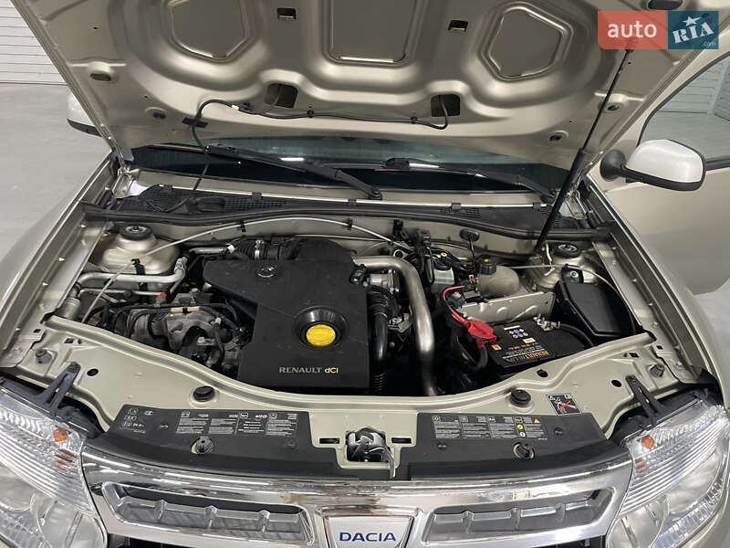 Внедорожник / Кроссовер Dacia Duster 2011 в Стрые