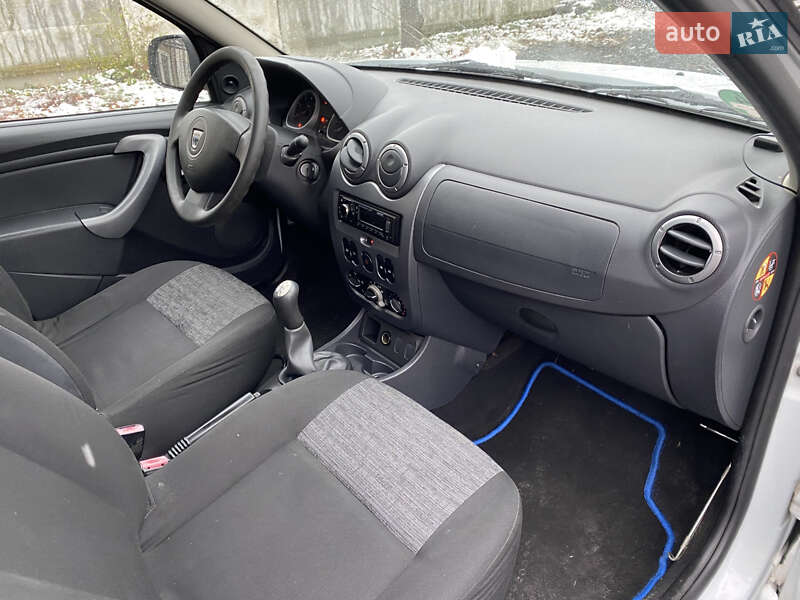 Позашляховик / Кросовер Dacia Duster 2012 в Луцьку