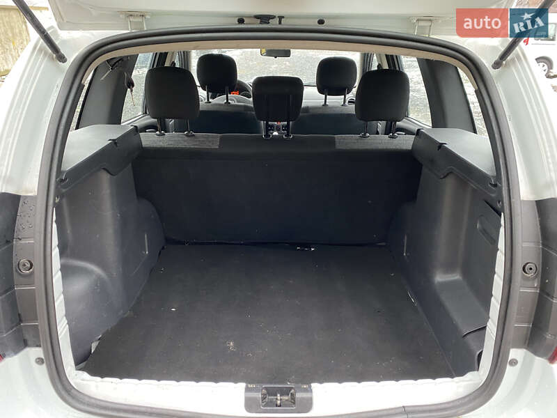 Позашляховик / Кросовер Dacia Duster 2012 в Луцьку