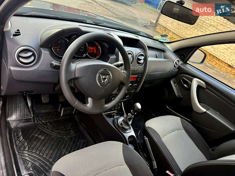 Позашляховик / Кросовер Dacia Duster 2014 в Рівному