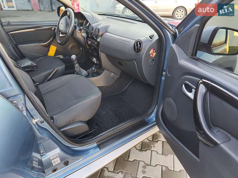 Внедорожник / Кроссовер Dacia Duster 2011 в Лубнах