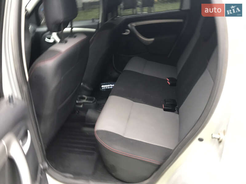 Внедорожник / Кроссовер Dacia Duster 2013 в Шептицькому фото 11 Внедорожник / Кроссовер Dacia Duster 2013 в Шептицькому