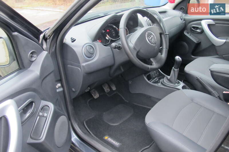 Внедорожник / Кроссовер Dacia Duster 2014 в Киеве