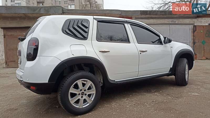 Внедорожник / Кроссовер Dacia Duster 2015 в Днепре фото 4 Внедорожник / Кроссовер Dacia Duster 2015 в Днепре