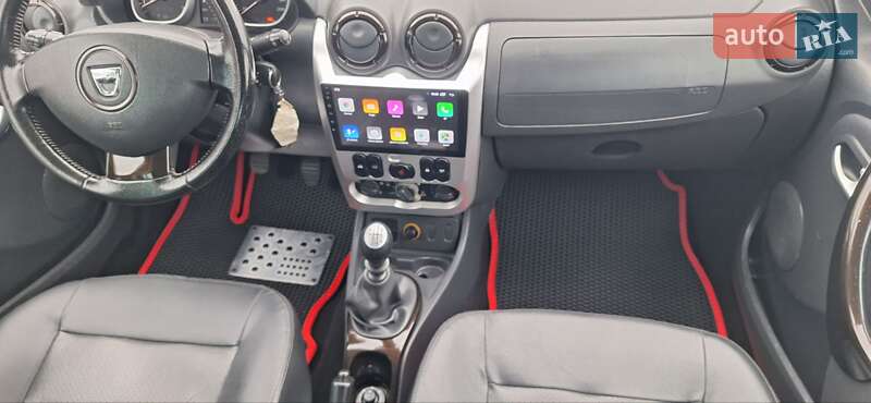 Позашляховик / Кросовер Dacia Duster 2011 в Новоархангельську