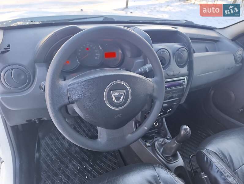 Позашляховик / Кросовер Dacia Duster 2016 в Звягелі фото 13 Позашляховик / Кросовер Dacia Duster 2016 в Звягелі