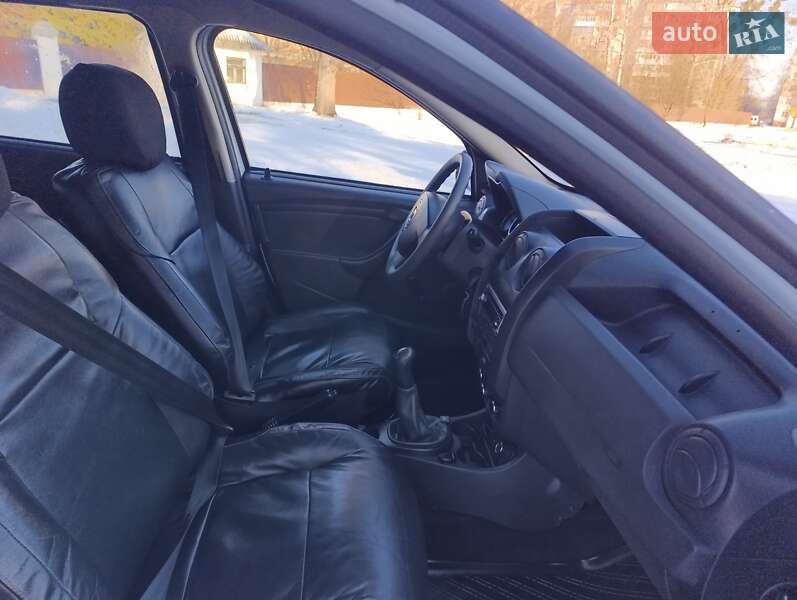 Позашляховик / Кросовер Dacia Duster 2016 в Звягелі фото 16 Позашляховик / Кросовер Dacia Duster 2016 в Звягелі