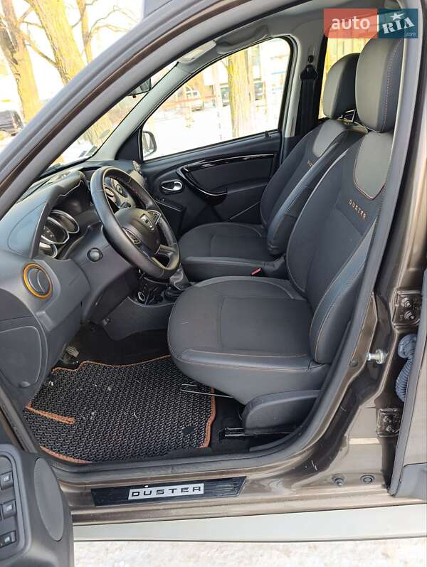 Внедорожник / Кроссовер Dacia Duster 2017 в Золочеве