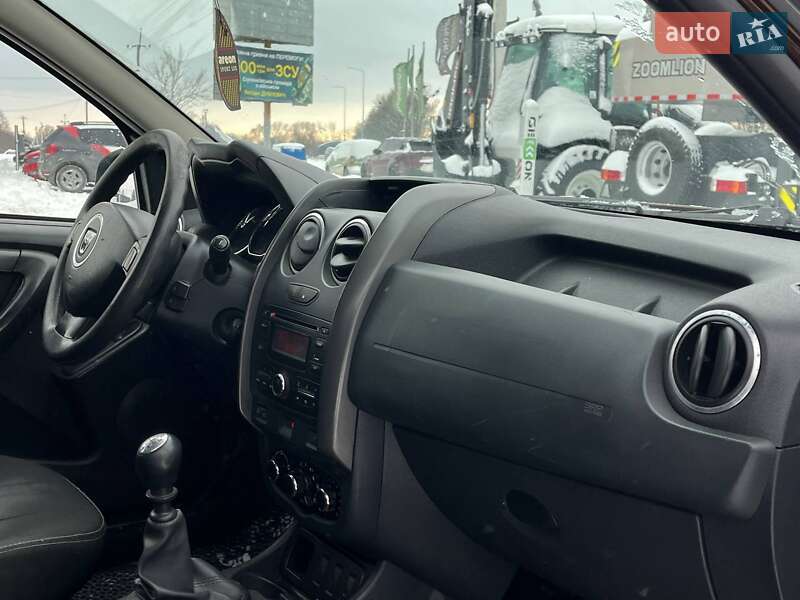 Внедорожник / Кроссовер Dacia Duster 2013 в Львове