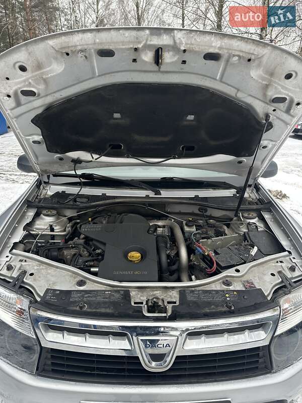 Позашляховик / Кросовер Dacia Duster 2013 в Луцьку