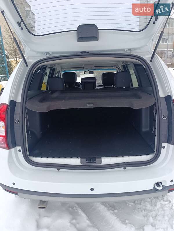 Внедорожник / Кроссовер Dacia Duster 2016 в Золочеве