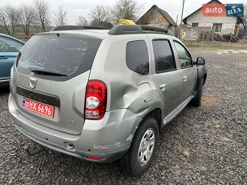 Внедорожник / Кроссовер Dacia Duster 2011 в Владимире