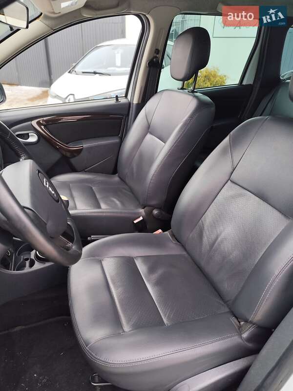 Внедорожник / Кроссовер Dacia Duster 2012 в Чернигове