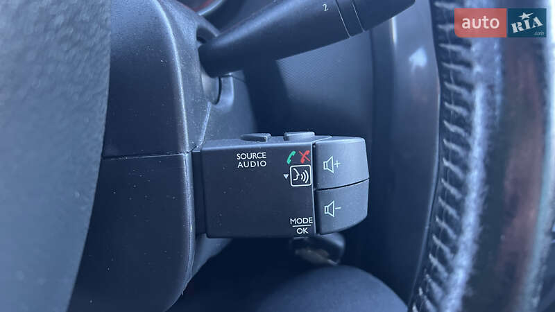 Позашляховик / Кросовер Dacia Duster 2016 в Умані