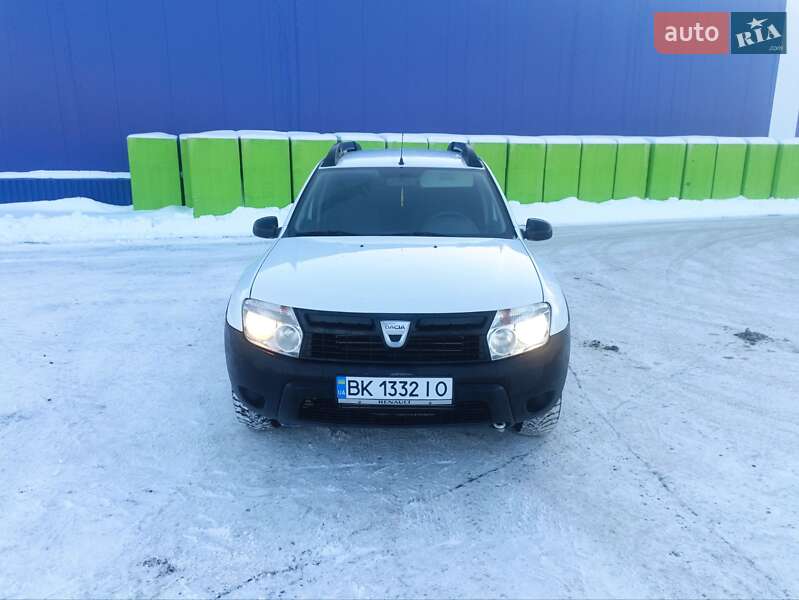 Позашляховик / Кросовер Dacia Duster 2013 в Дубні